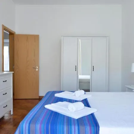 3 * Oeiras